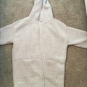 American Eagle Sherpa with pockets, medium